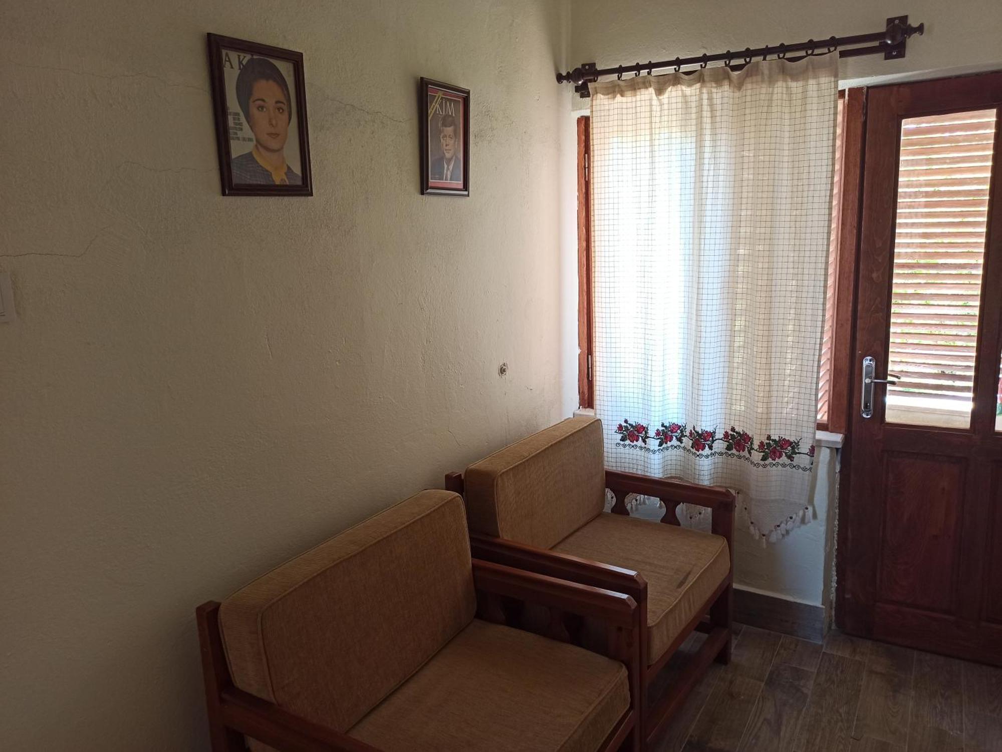 Bayraktar Konagi Center Мини-отель 3*
